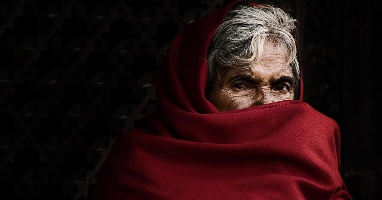 বৃদ্ধা ধর্ষণ