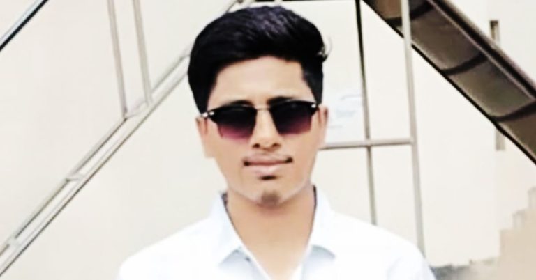 ছাত্রীকে ধর্ষণ শিক্ষকের