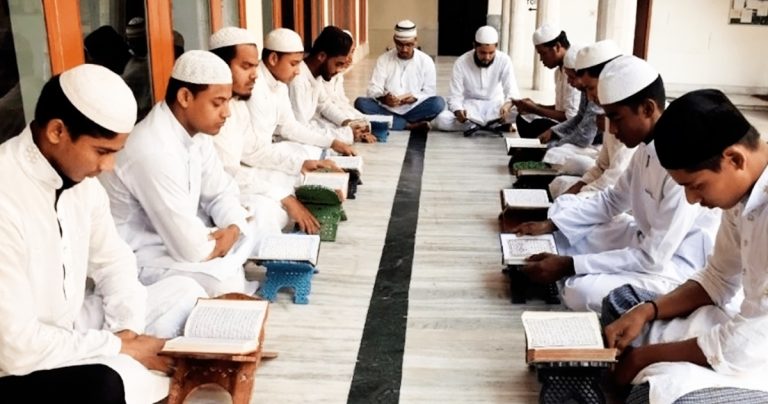 মাদ্রাসা শিক্ষার্থীদের সংগ্রাম
