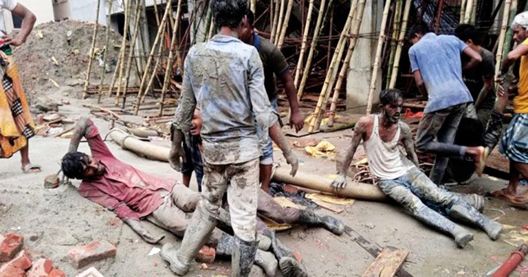 ভবনের ছাদ ধস