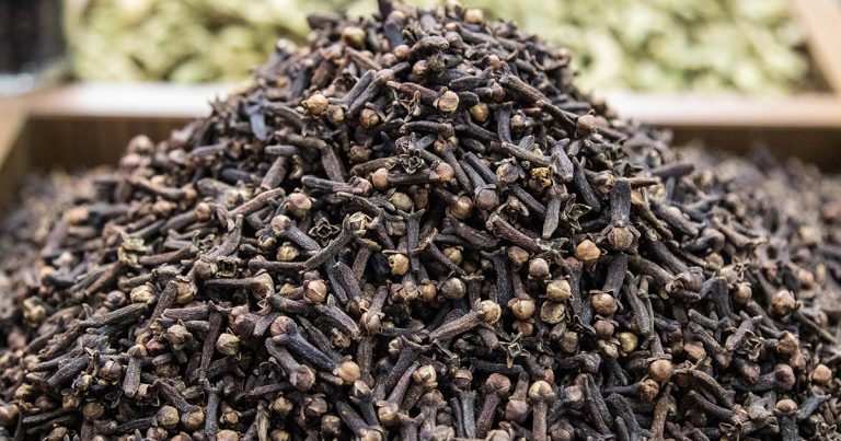 লবঙ্গ খাওয়ার স্বাস্থ্য উপকারিতা